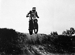 1977-xavier-roig-regas-lesfranqueses  1977 - Xavier Roig Regas #110  - Circuito de Les Franqueses (Granollers) Montesa Cappra 125 VA