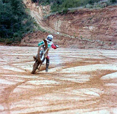 1980 01 kim 049  1980 Joaquim Suñol (Montesa Cappra VE 250) en La Ametlla del Valles (Barcelona) Estrenando la Cappra VE 250 : joaquim suñol, 1980, montesa cappra 250 VE